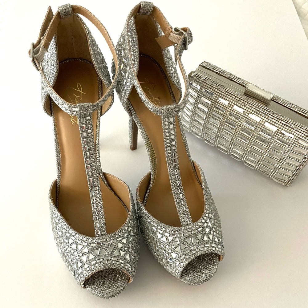 Thalia Sodi Embellished Peep Toes T- straps Platform.